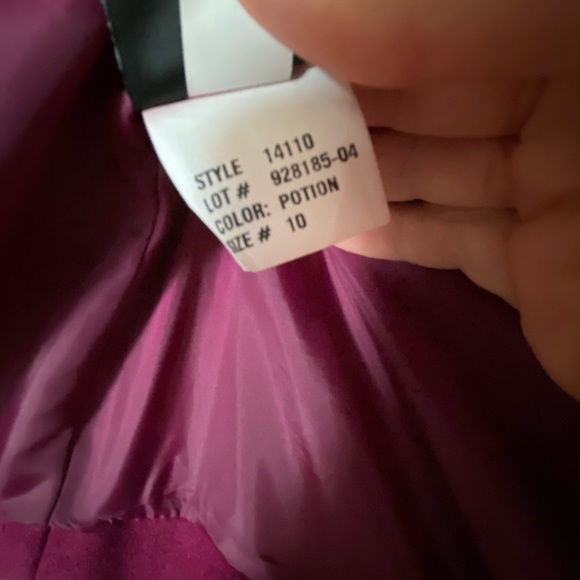 Warm, wool and polyester blend double breasted DKNY jacket. - Picture 5 of 6